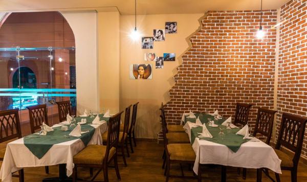 A la Carte Restaurant