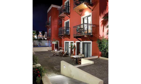 Plaza Beach House