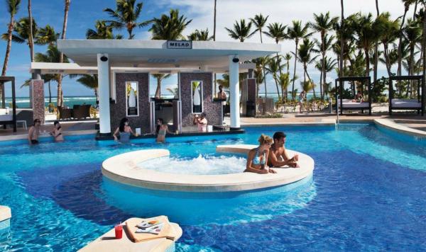 Pool im Villenbereich