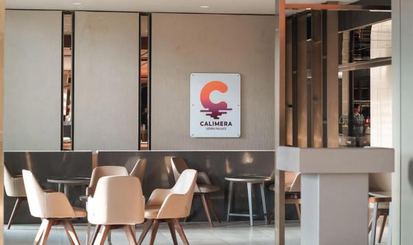 Sitzgelegenheiten im Club