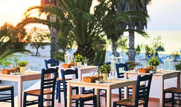 Essen bei Sonnenuntergang