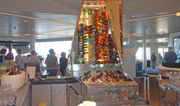 Bar im Schiff