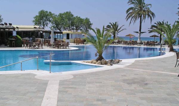 Pool im Robinson Kyllini Beach