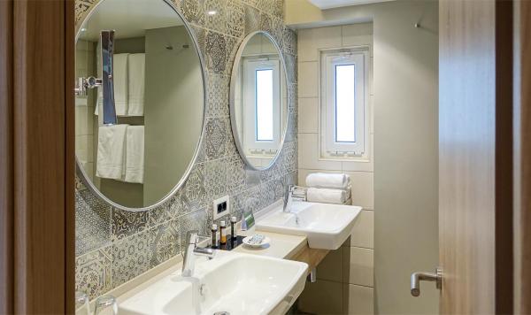 Badezimmer im Hotelzimmer