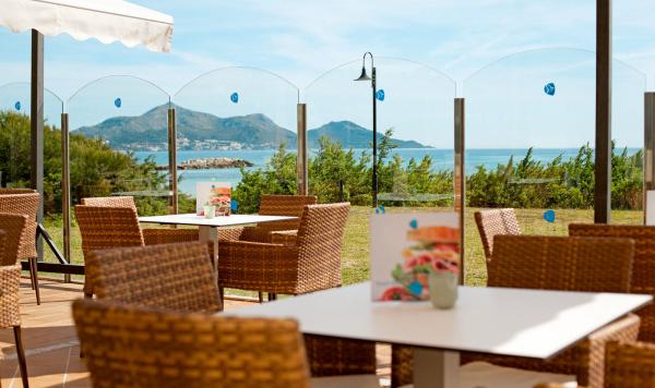 Snack Bar mit Sicht auf die Natur