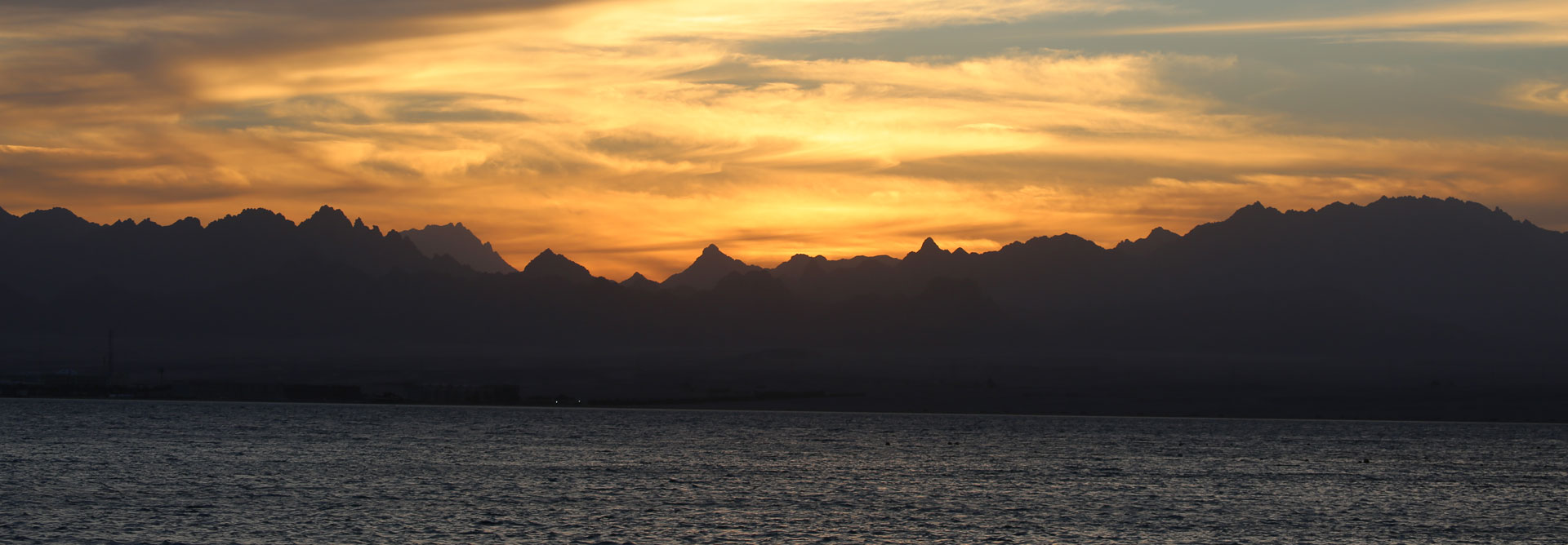 HeaderBild