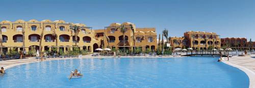  Jaz Makadi Oasis Resort & Club