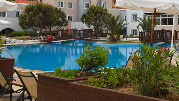 Schöne Poollandschaft