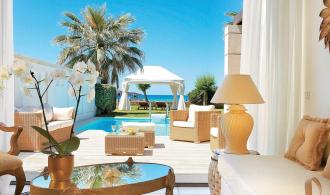 Family Bungalow Suite Sea Front Private Pool Wohnzimmer