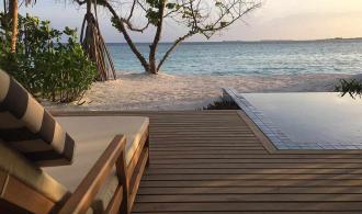 Beach Villa Pool Noonu Strandzugang