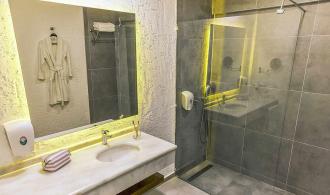 Bodrum Double Room Sea View Superior Badezimmer