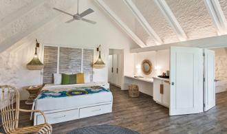 Deluxe Beach Family Pavilion