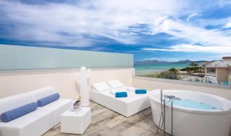 Privilege preferred lateral sea view