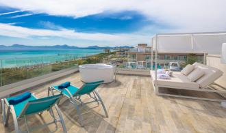 Privilege frontal sea view