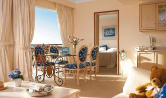 Casa Marina Deluxe Suite mit Hydromassage Wohnbereich