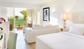 Palace Family Bungalow Suite Side Sea View Schlafzimmer
