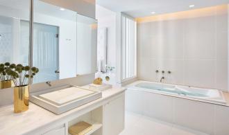 Luxe Yali Suite