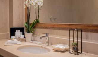 Junior Suite Sea Front Private Pool Badezimmer
