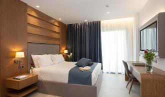 Royal family suite water front