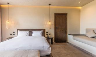 Familienzimmer Verbindungstür Meerblick Naga Bay Bett