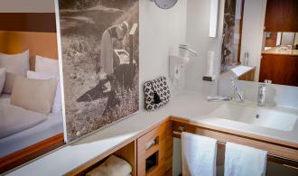 Double Room Deluxe Bad