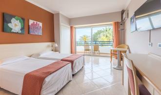 Rocca Nettuno Doppelzimmer Schlafzimmer