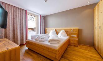 Alpenrose Zürs Family Room Schlafen